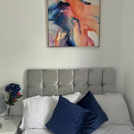 Luxury Rooms And An En-Suite Room With Free Wi-Fi Clarendon Way Colchester Eksteriør bilde