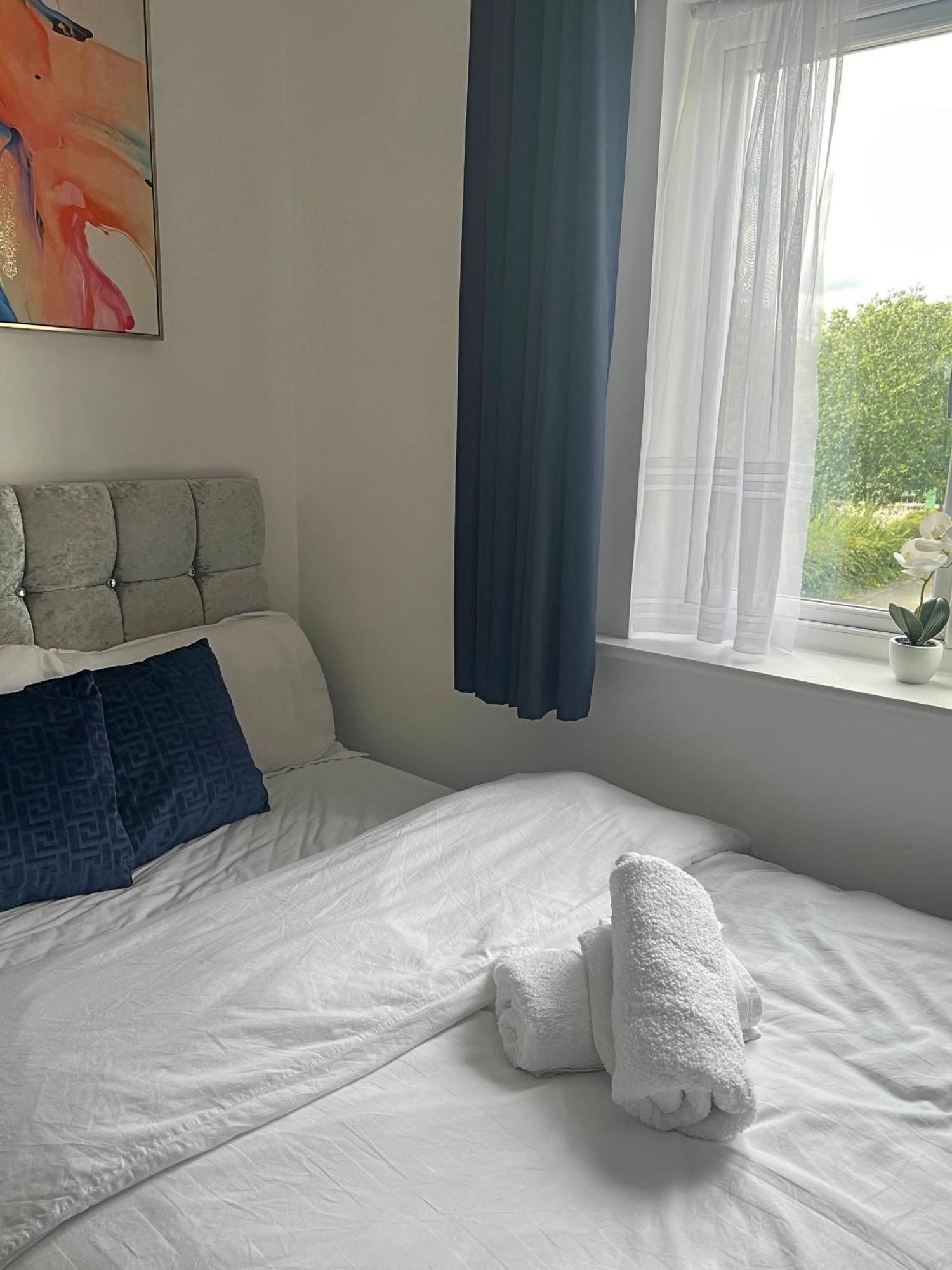 Luxury Rooms And An En-Suite Room With Free Wi-Fi Clarendon Way Colchester Eksteriør bilde
