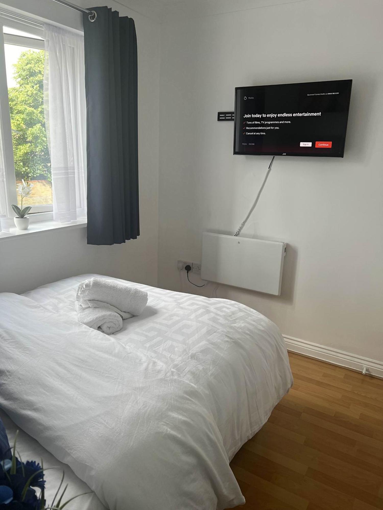 Luxury Rooms And An En-Suite Room With Free Wi-Fi Clarendon Way Colchester Eksteriør bilde