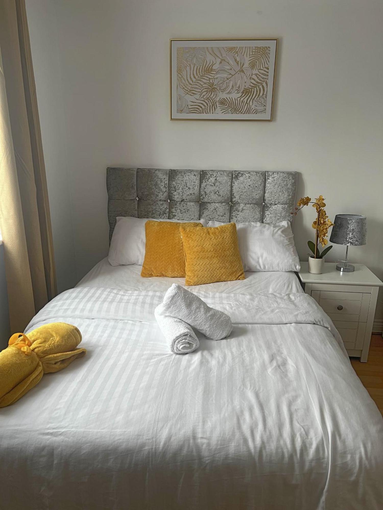 Luxury Rooms And An En-Suite Room With Free Wi-Fi Clarendon Way Colchester Eksteriør bilde